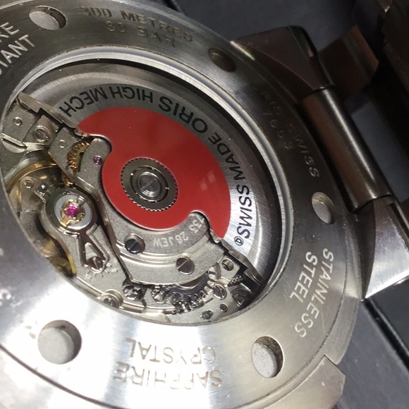 Oris Aquis Men’s Automatic Diver Watch 43mm Black Dial with Steel Bracelet - Picture 7 of 14